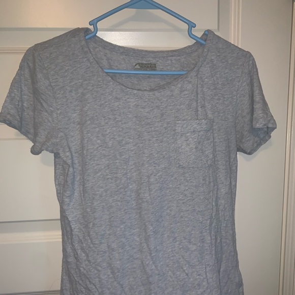 Just a simple gray t shirt - Picture 1 of 3